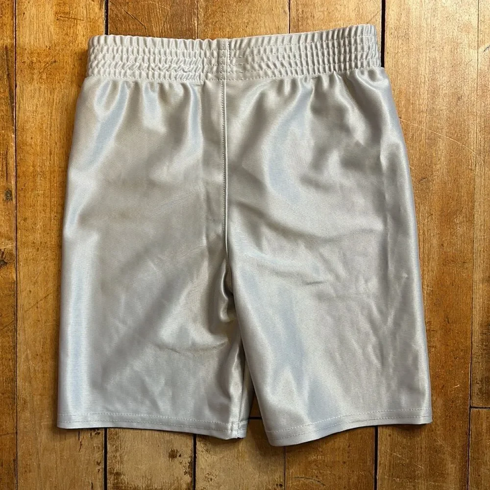 Garanimals shorts 5T Sliver Activewear Shorts gray basketball soccer sports
